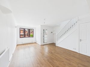 Lounge- click for photo gallery